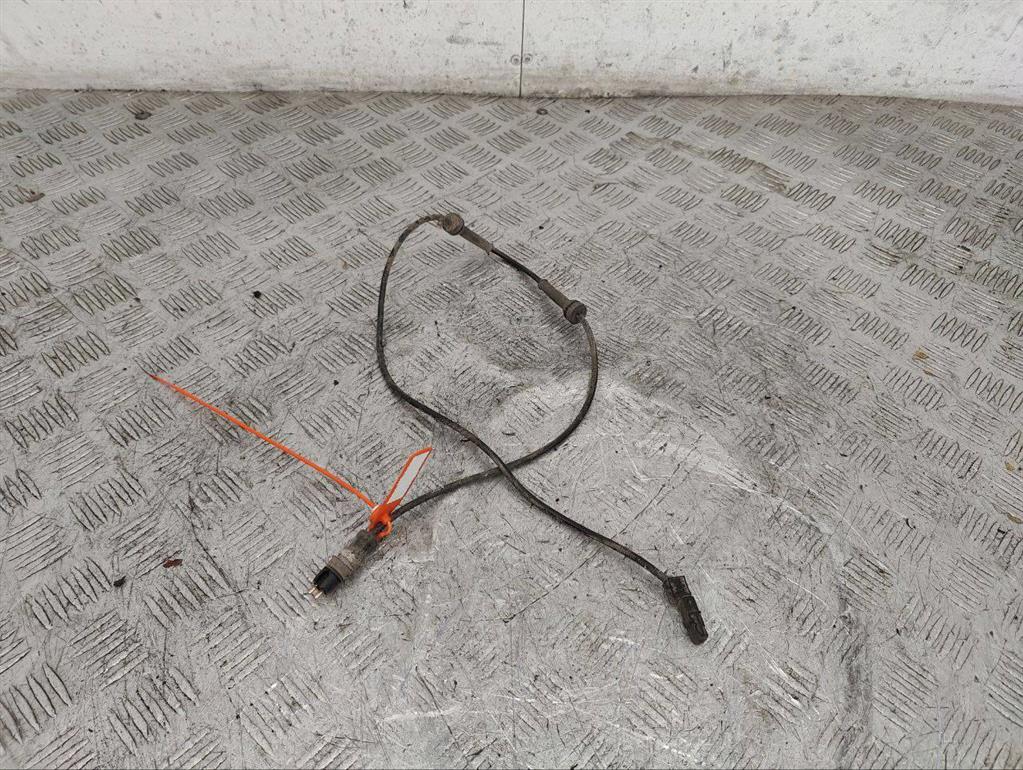 Датчик ABS задний