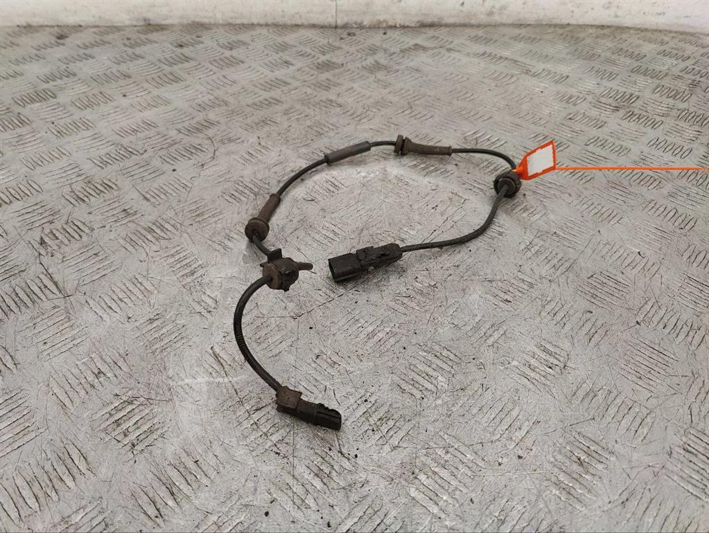 Датчик ABS задний