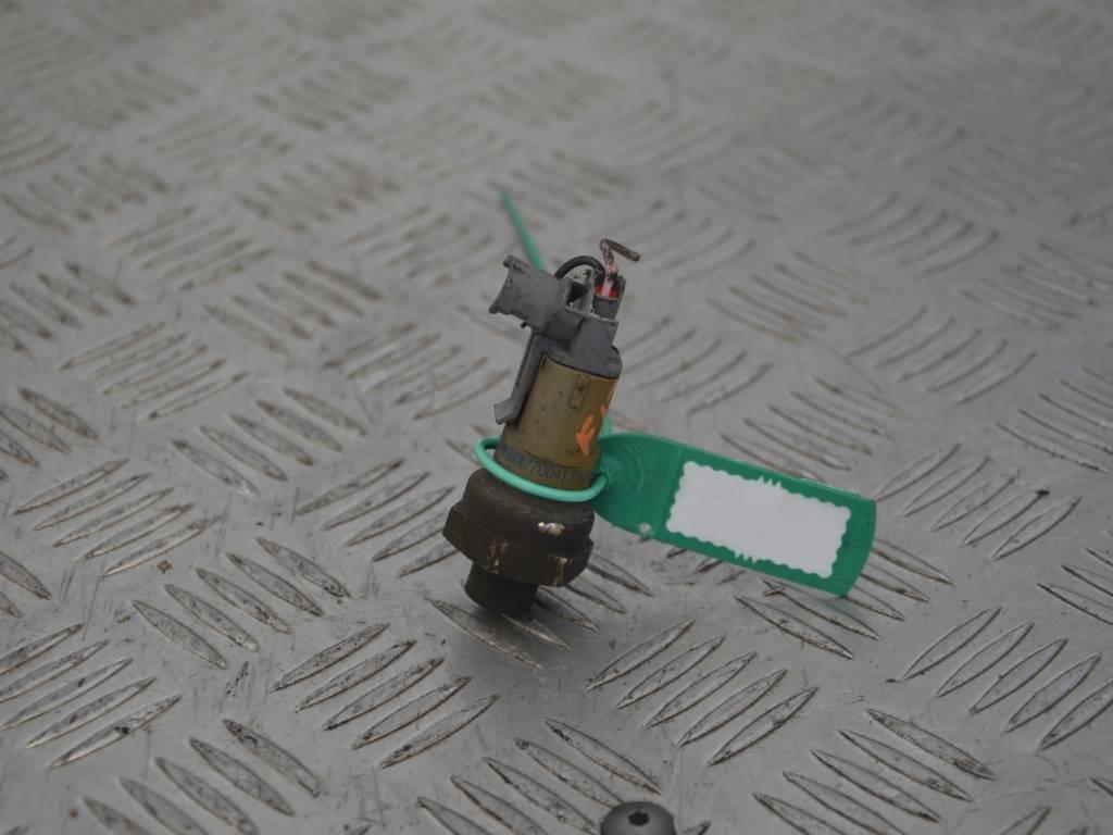 Датчик давления масла