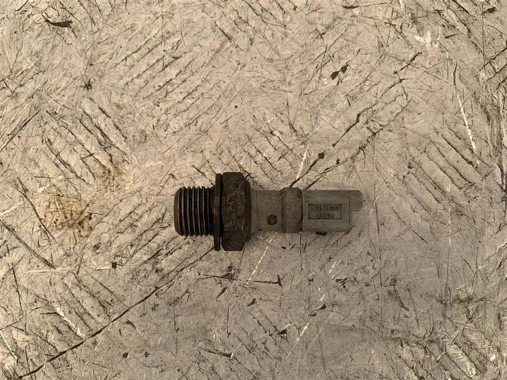 Датчик давления масла