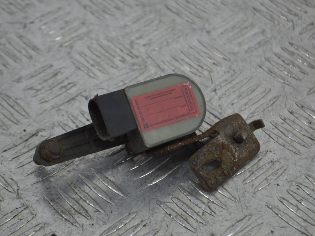 Датчик положения кузова Renault Laguna 2 (2001-2007) 8200000772