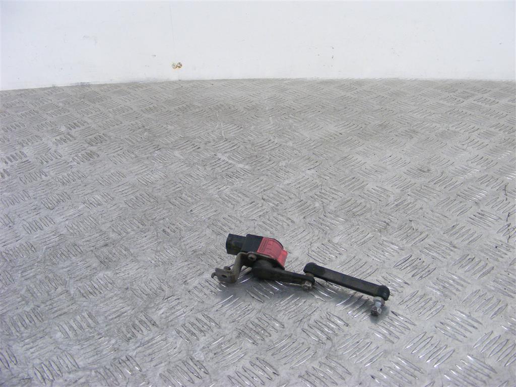 Датчик положения кузова