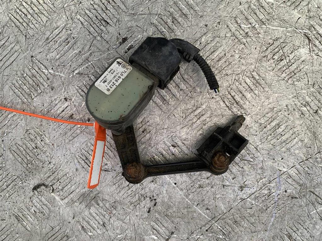 Датчик положения кузова