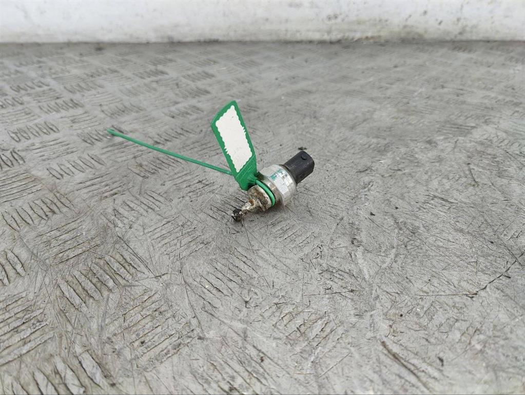 Датчик температуры выхлопных газов