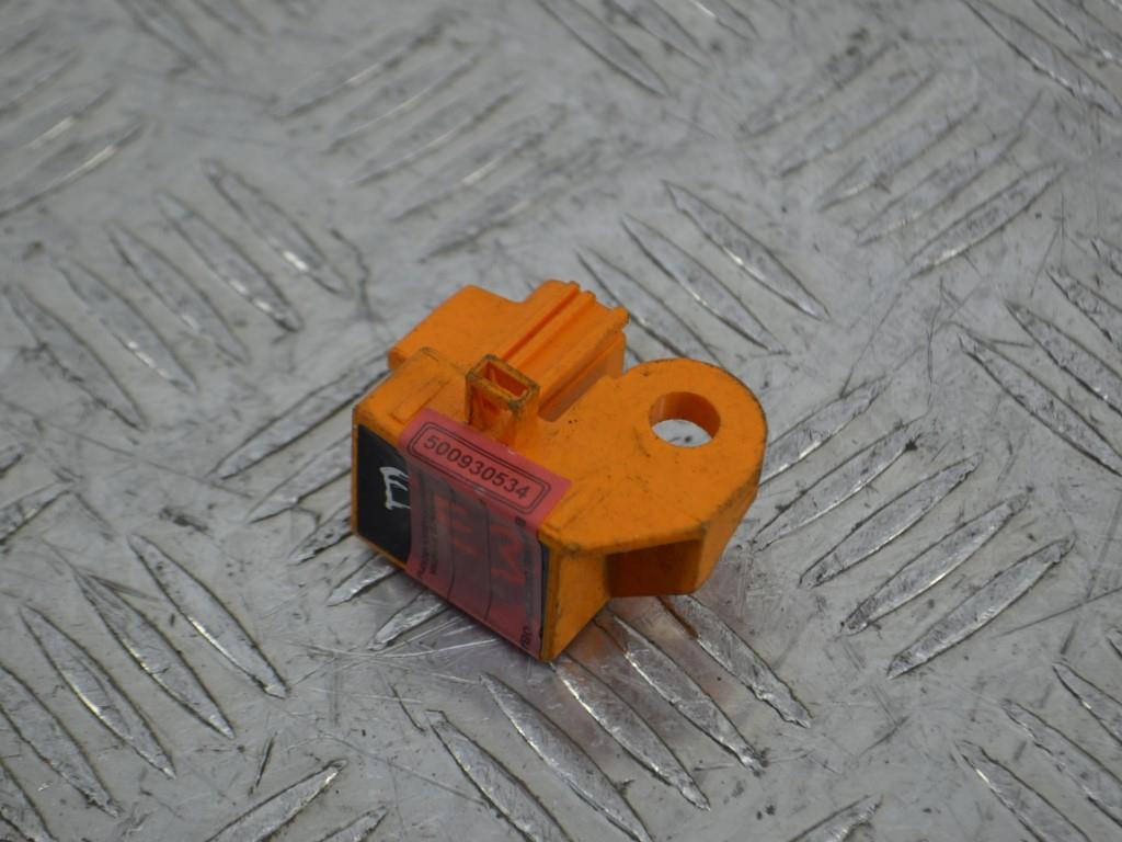 Датчик удара Renault Espace 4 (2003-2010) 8200012555