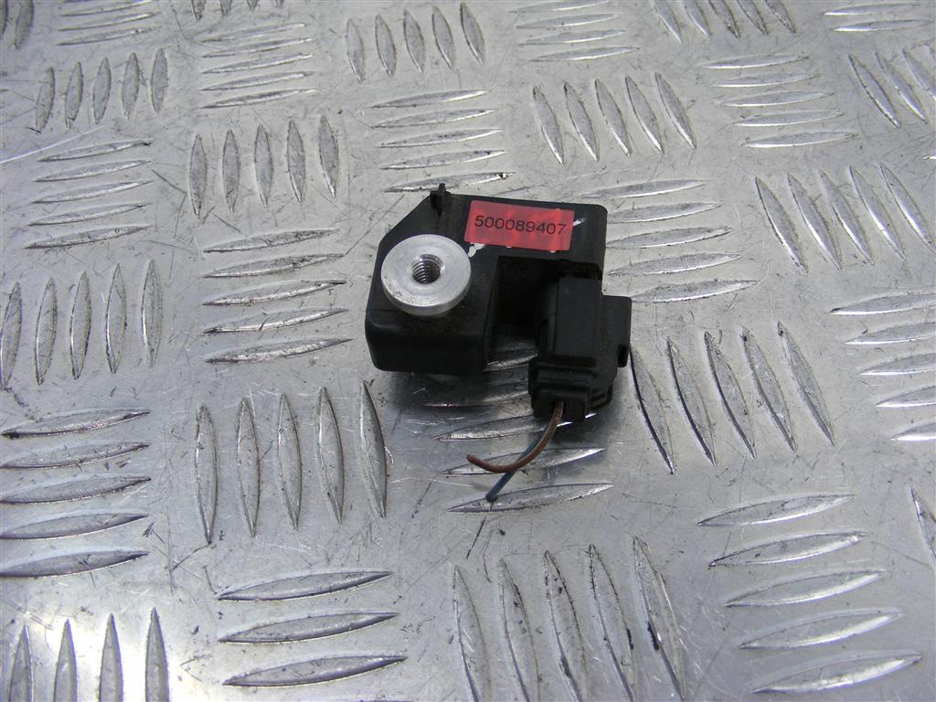 Датчик удара Renault Megane 2 (2002-2008) 8200236286