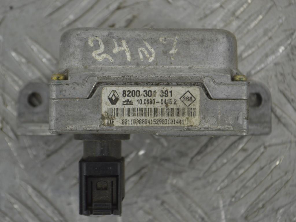 Датчик ускорения Renault Laguna 2 (2001-2007) 8200301391