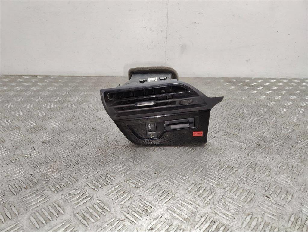 Дефлектор обдува салона