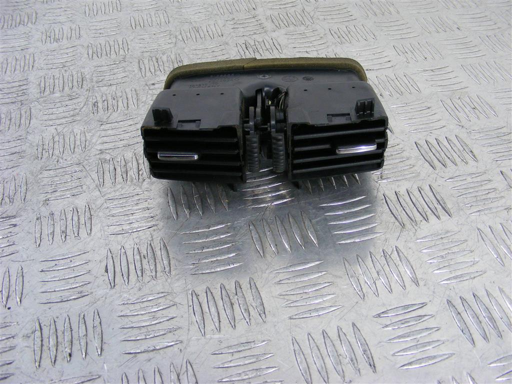 Дефлектор обдува салона