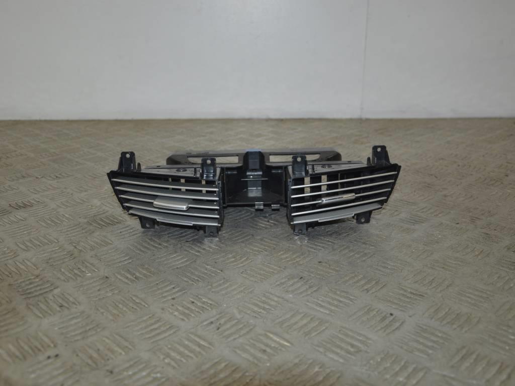 Дефлектор обдува салона