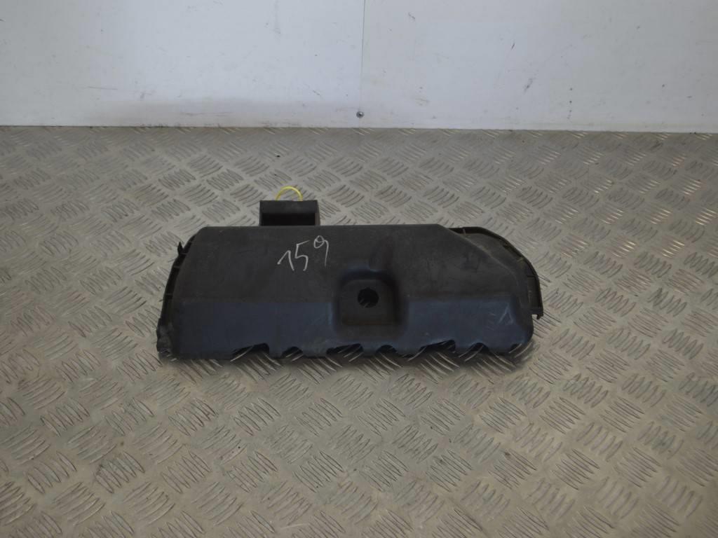 Декоративная крышка двигателя