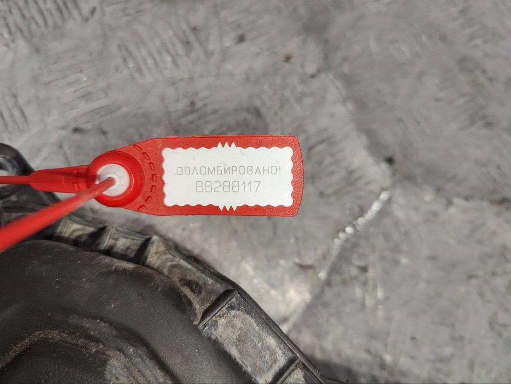 Декоративная крышка двигателя