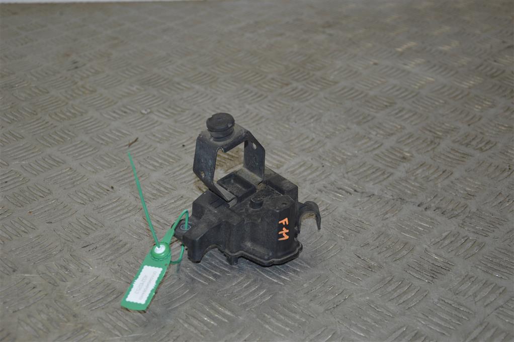 Держатель капота