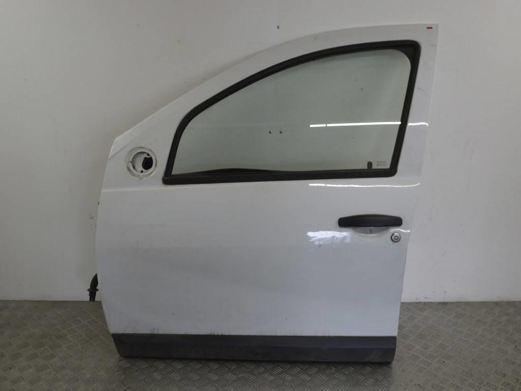 Дверь передняя левая Renault Sandero 1 (2009-2014)