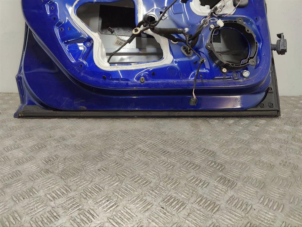 Дверь передняя левая