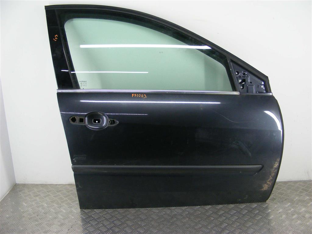 Дверь передняя правая Renault Laguna 3 (2007-2015)
