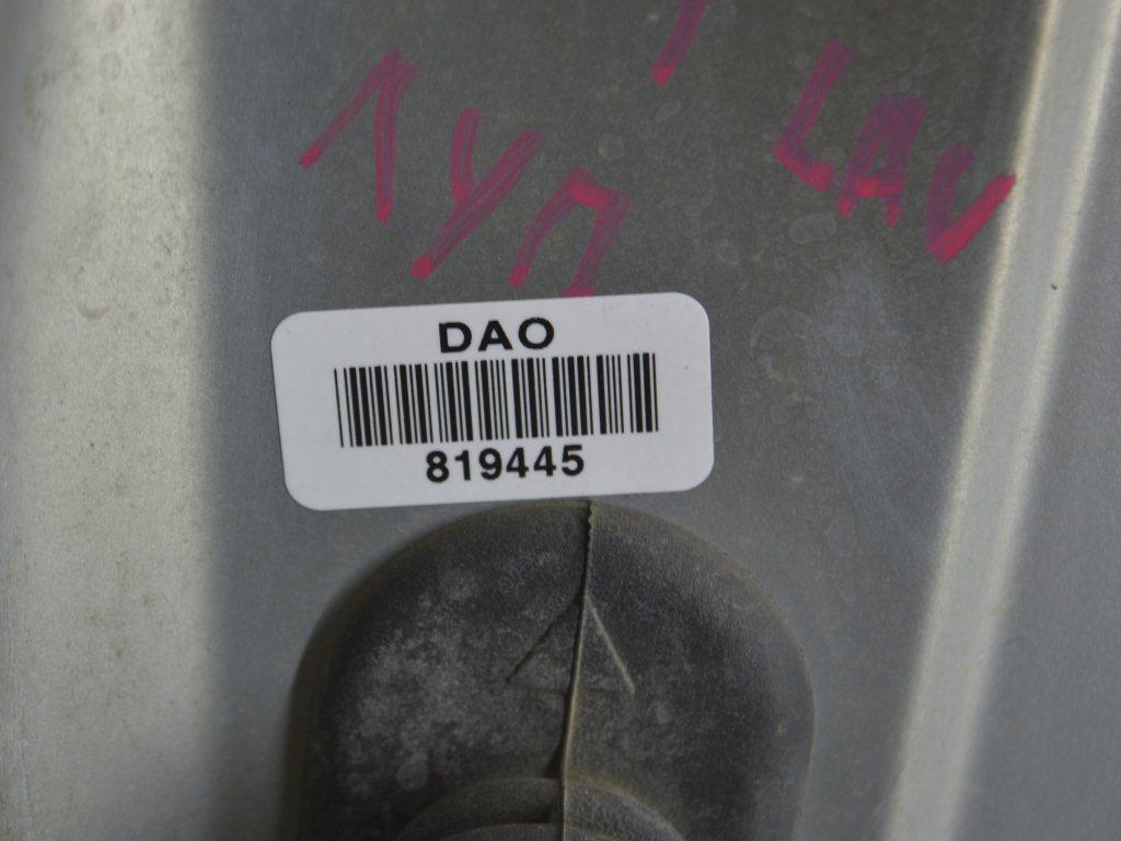 Дверь передняя правая Renault Scenic 1 (1996-2003)