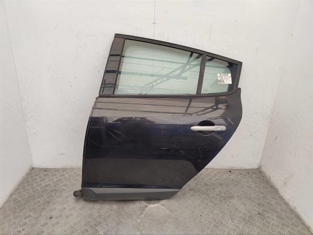 Дверь задняя левая