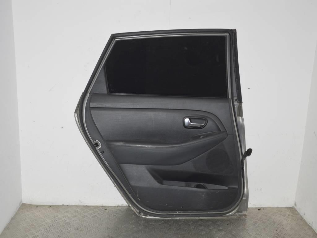 Дверь задняя левая