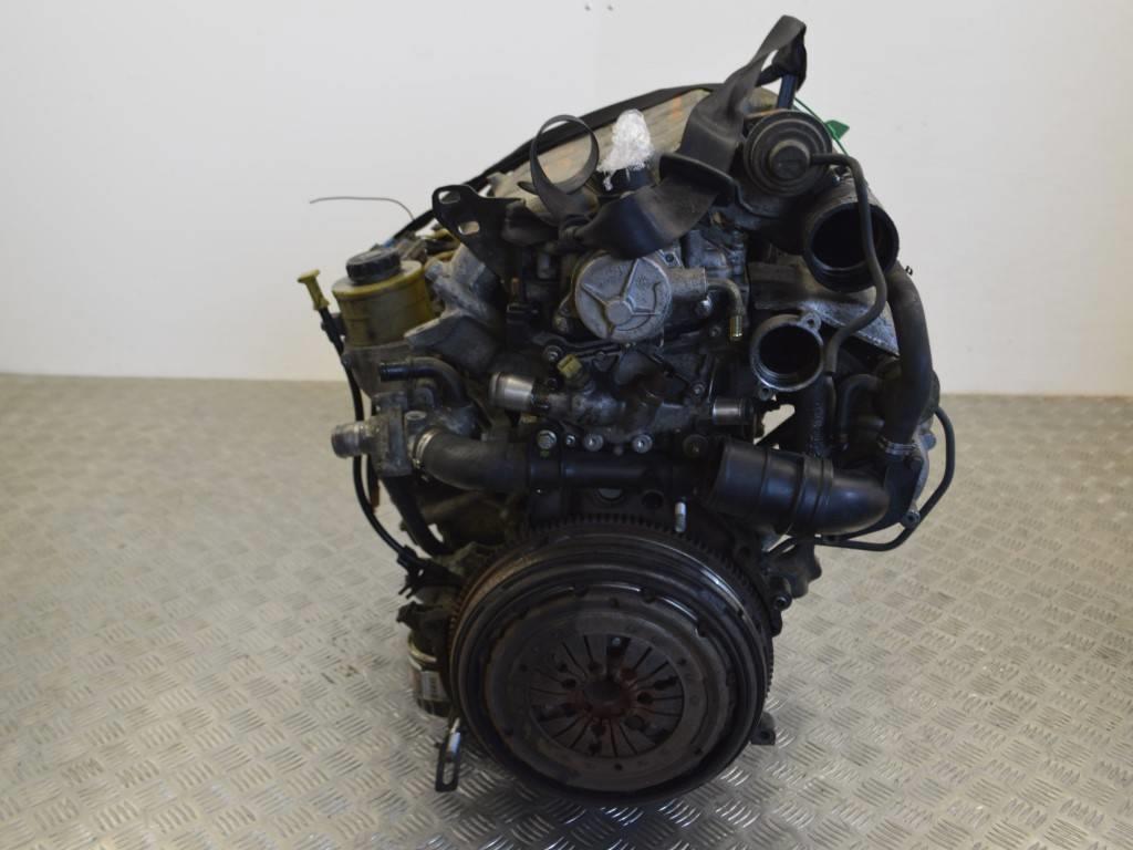 Двигатель Renault Laguna 1 (1993-2001) G8T4716