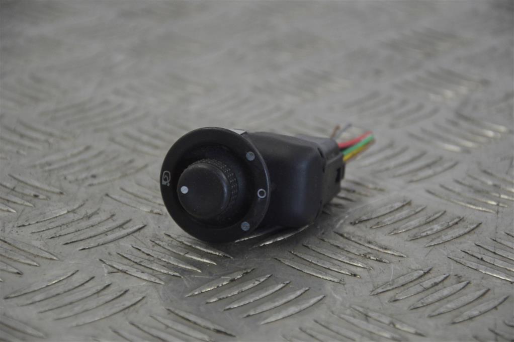 Джойстик регулировки зеркал Renault Laguna 2 (2001-2007) 8200002443