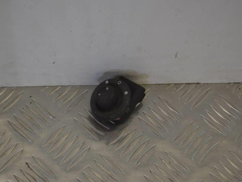 Джойстик регулировки зеркал