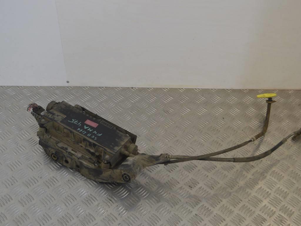 Электроручник Renault Scenic 2 (2003-2009) 8200571485