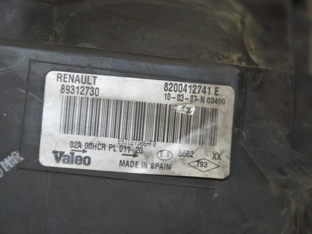 Фара левая Renault Megane 2 (2002-2008) 8200412741