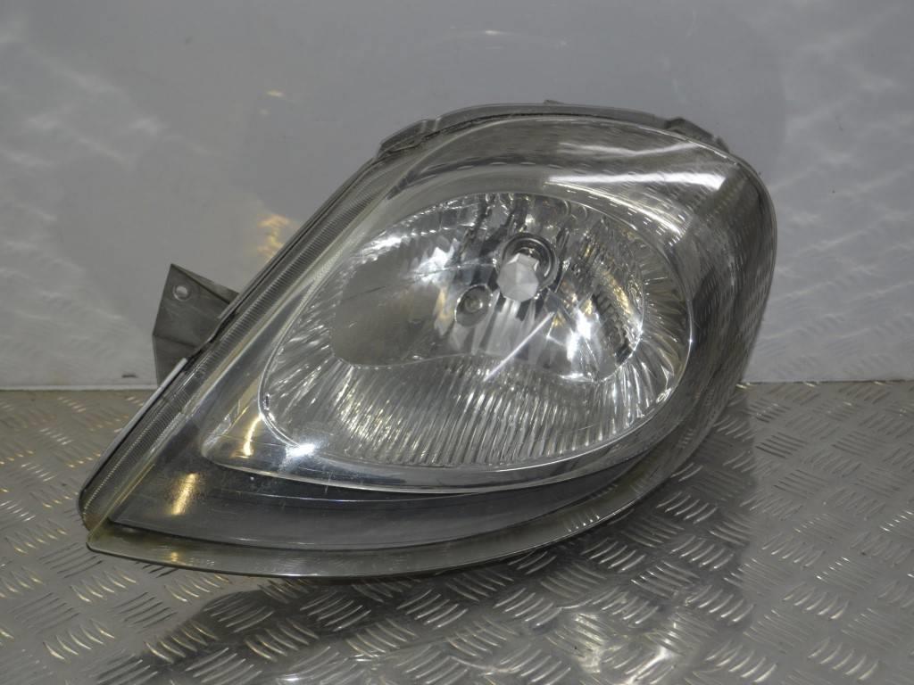 Фара левая Renault Trafic 2 (2001-2006) 7700311371