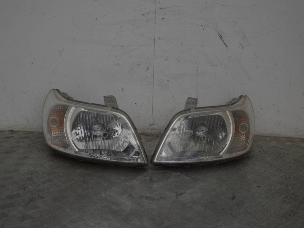 Фара передняя (комплект)