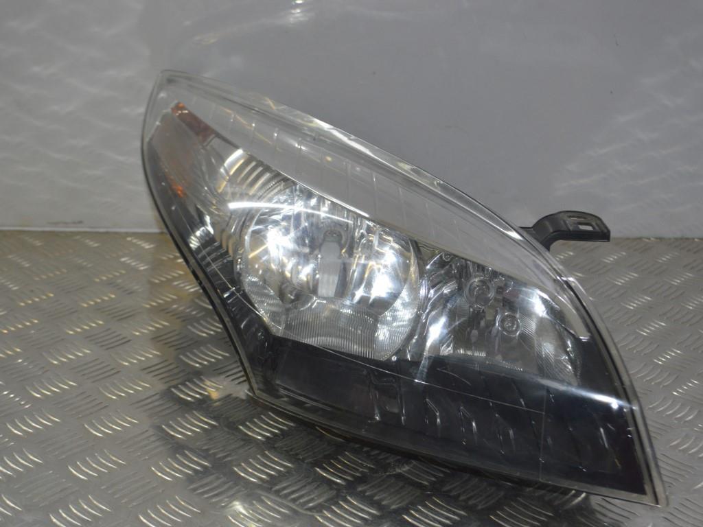 Фара правая Renault Megane 3 (2008-2019) 260101010R