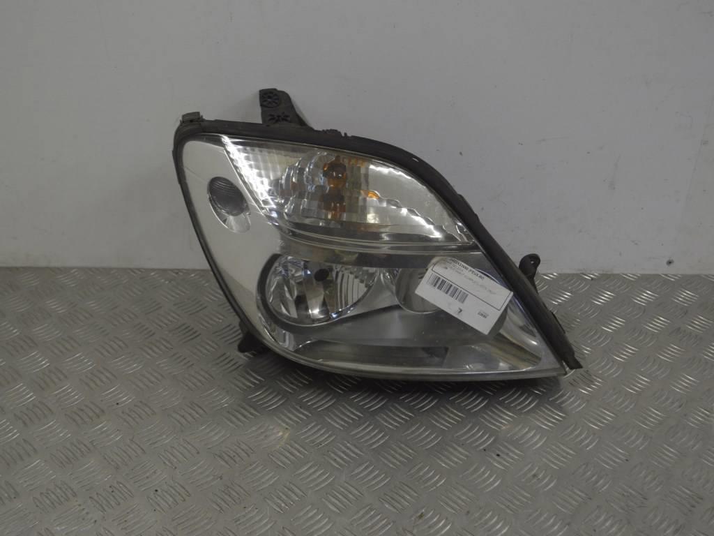 Фара правая Renault Scenic 1 (1996-2003) 7700432097, 7701047600