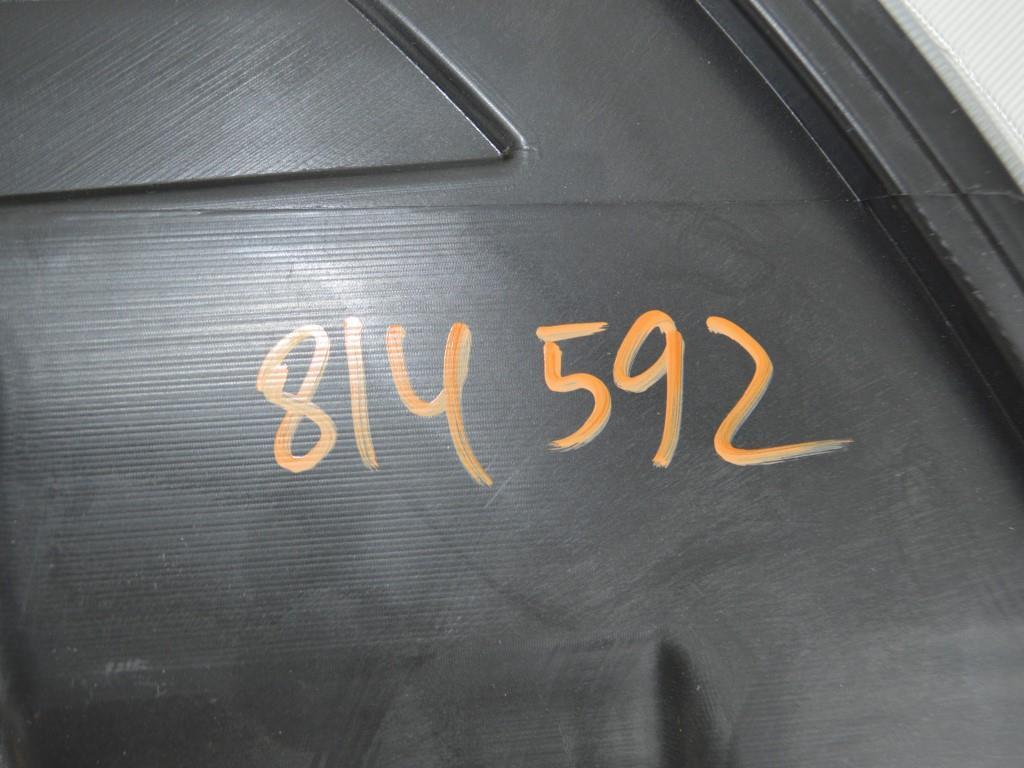 Фара правая Renault Scenic 2 (2003-2009) 7701064130