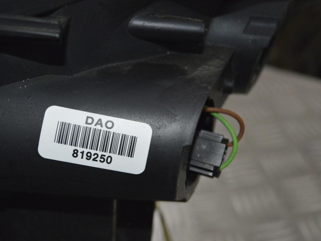 Фара правая Renault Scenic 2 (2003-2009)