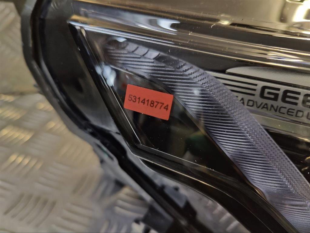 Фара правая