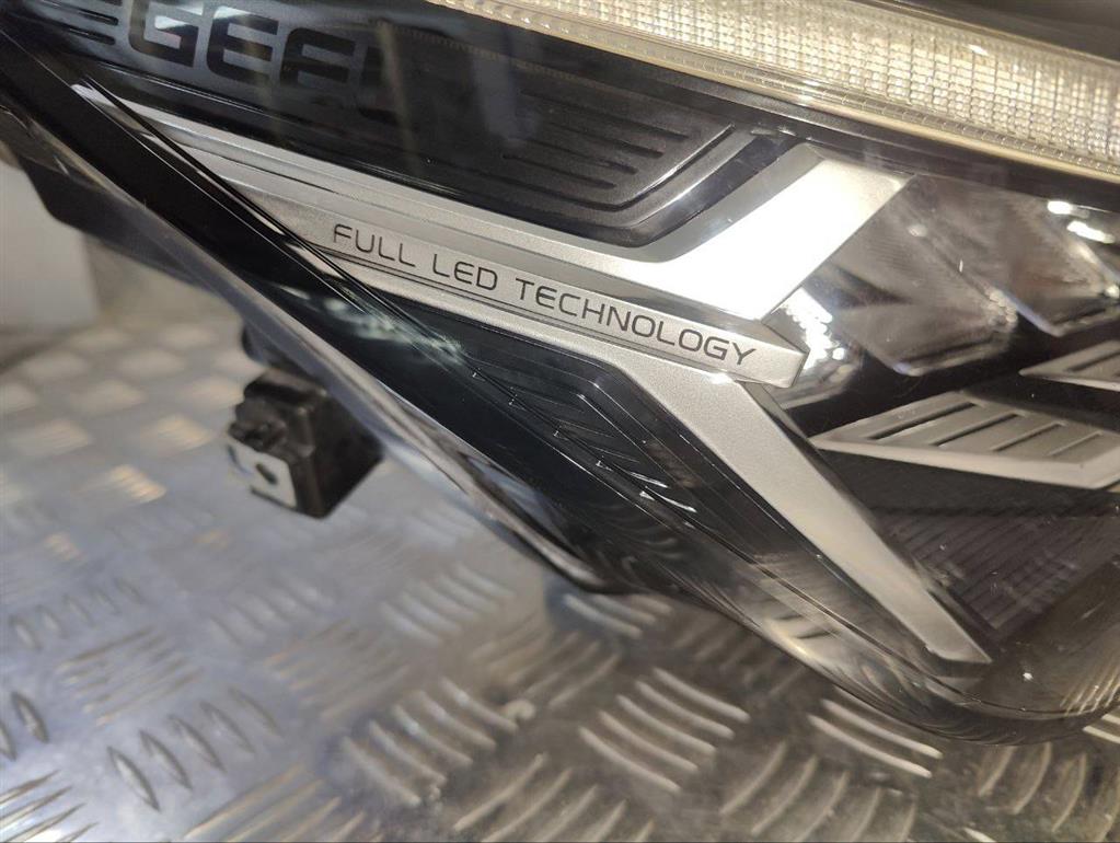 Фара правая