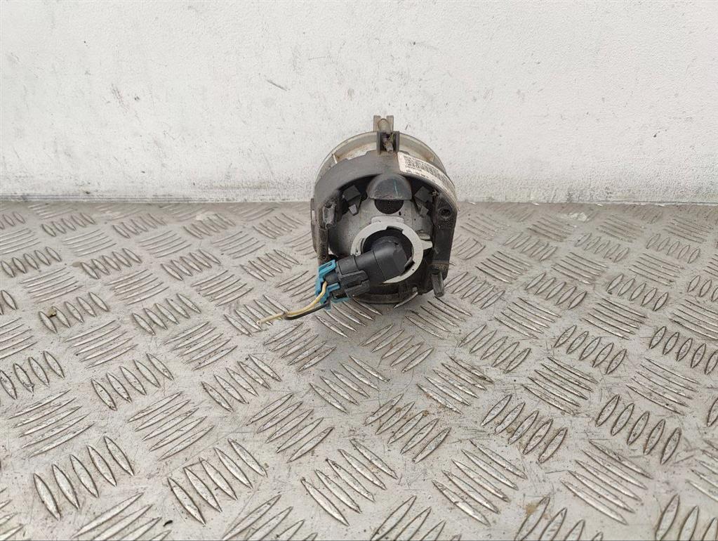 Фара противотуманная левая