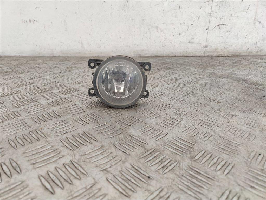 Фара противотуманная левая