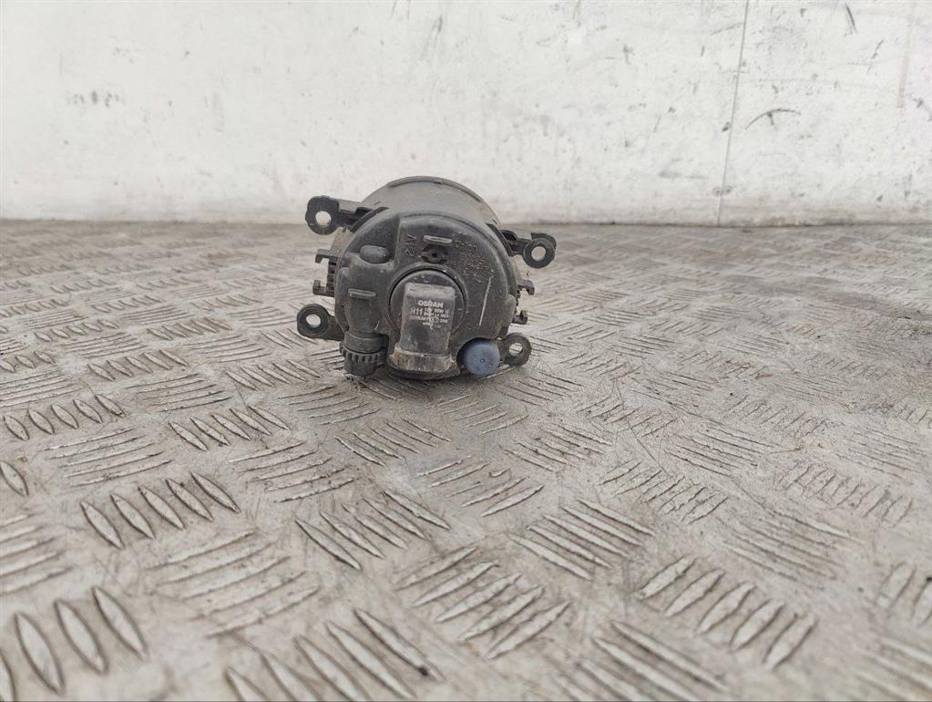 Фара противотуманная левая