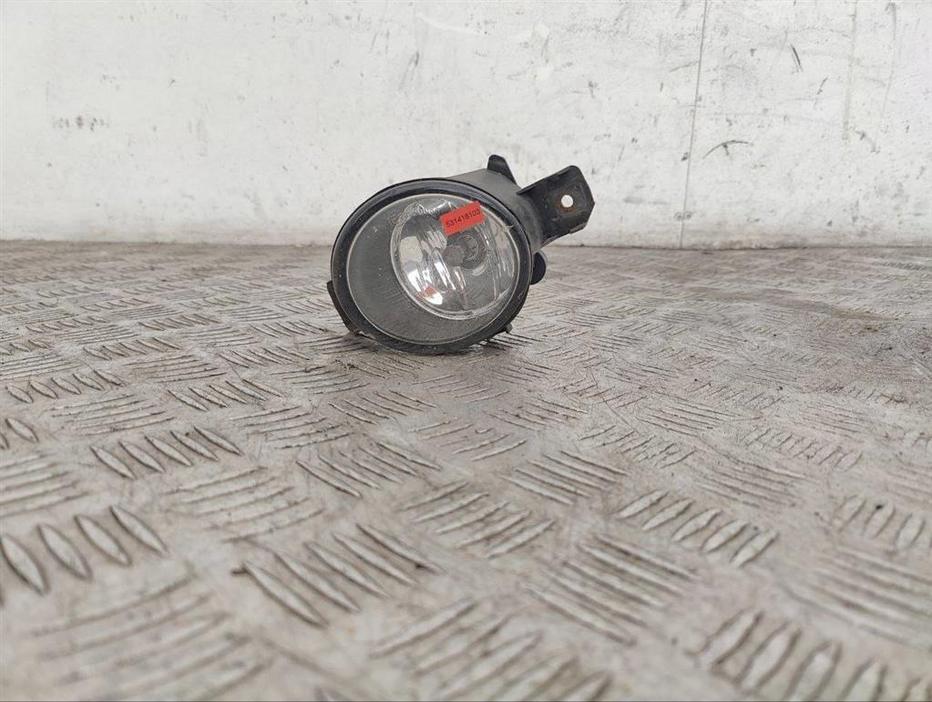 Фара противотуманная левая