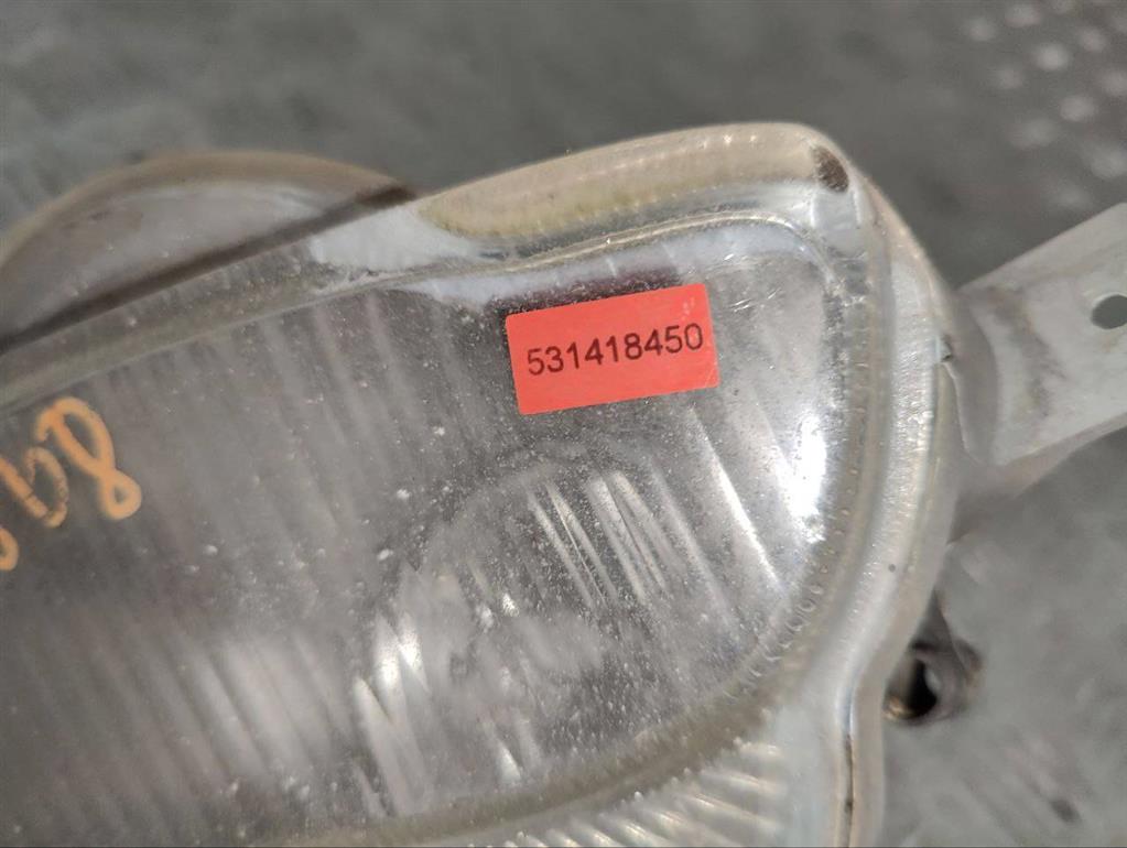 Фара противотуманная левая