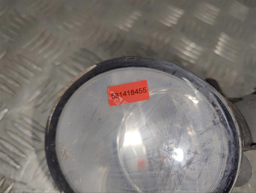 Фара противотуманная левая