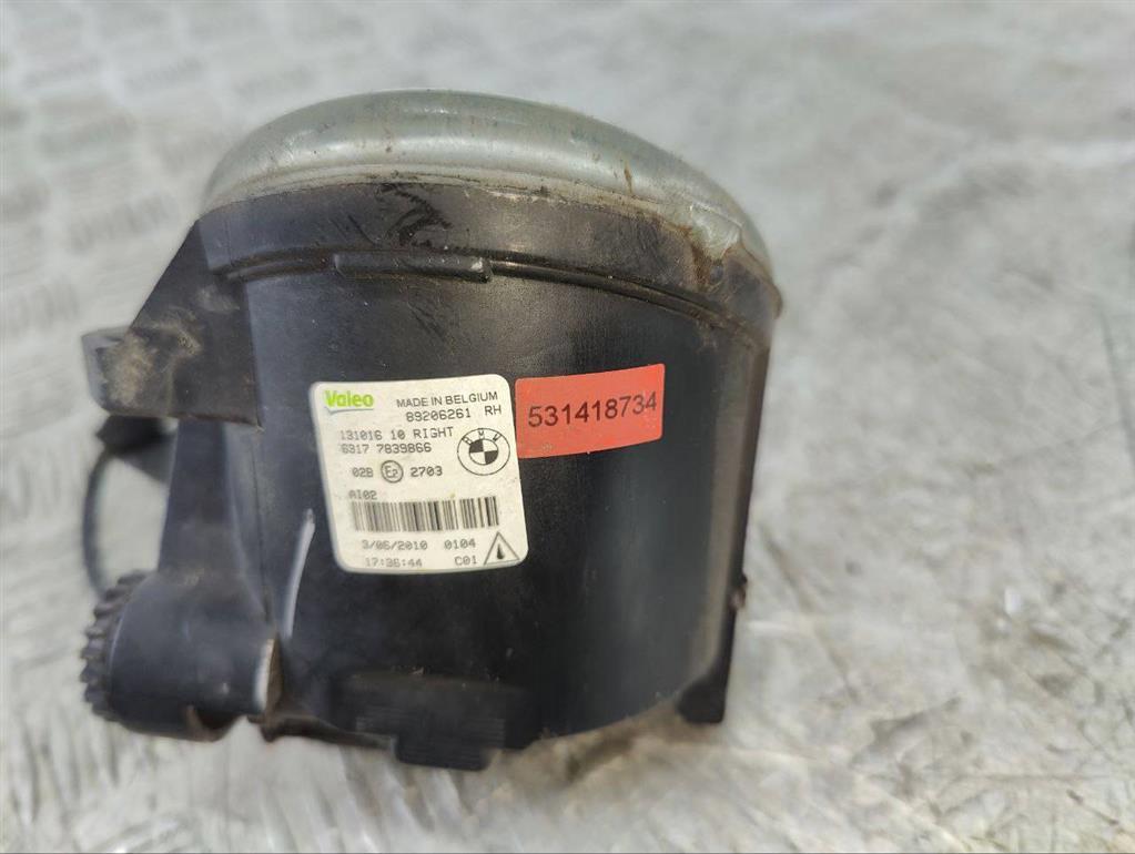 Фара противотуманная левая