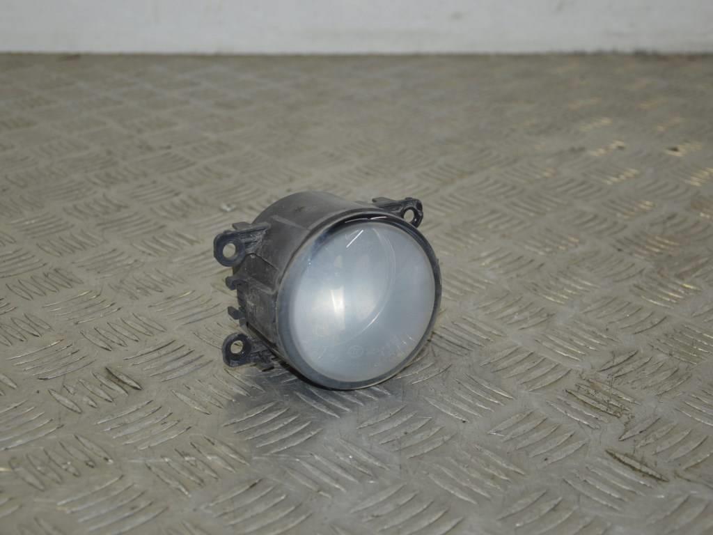 Фара противотуманная левая