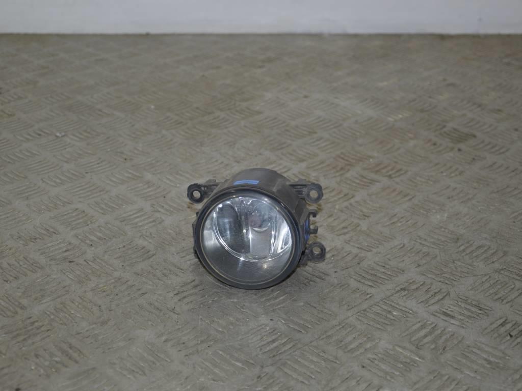 Фара противотуманная левая