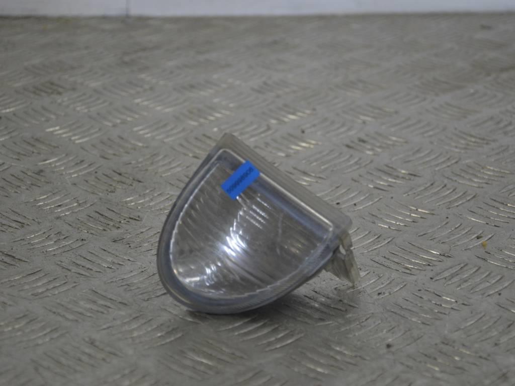 Фара противотуманная левая