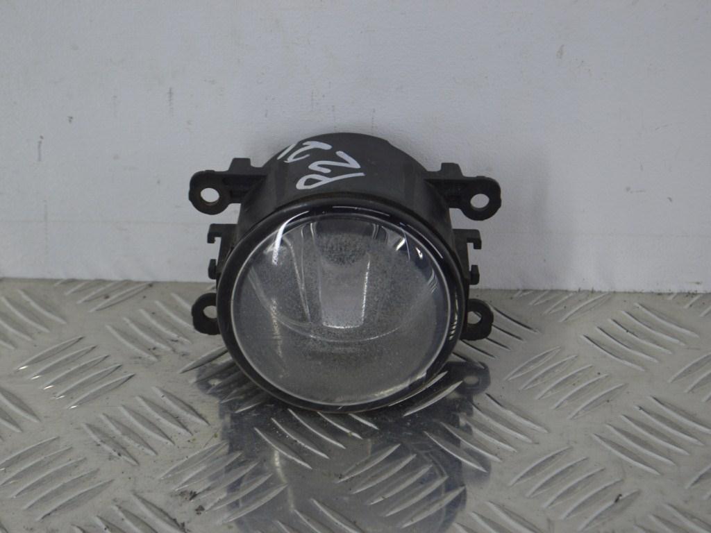 Фара противотуманная правая
