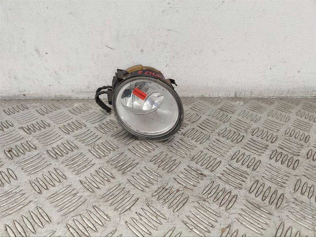 Фара противотуманная правая