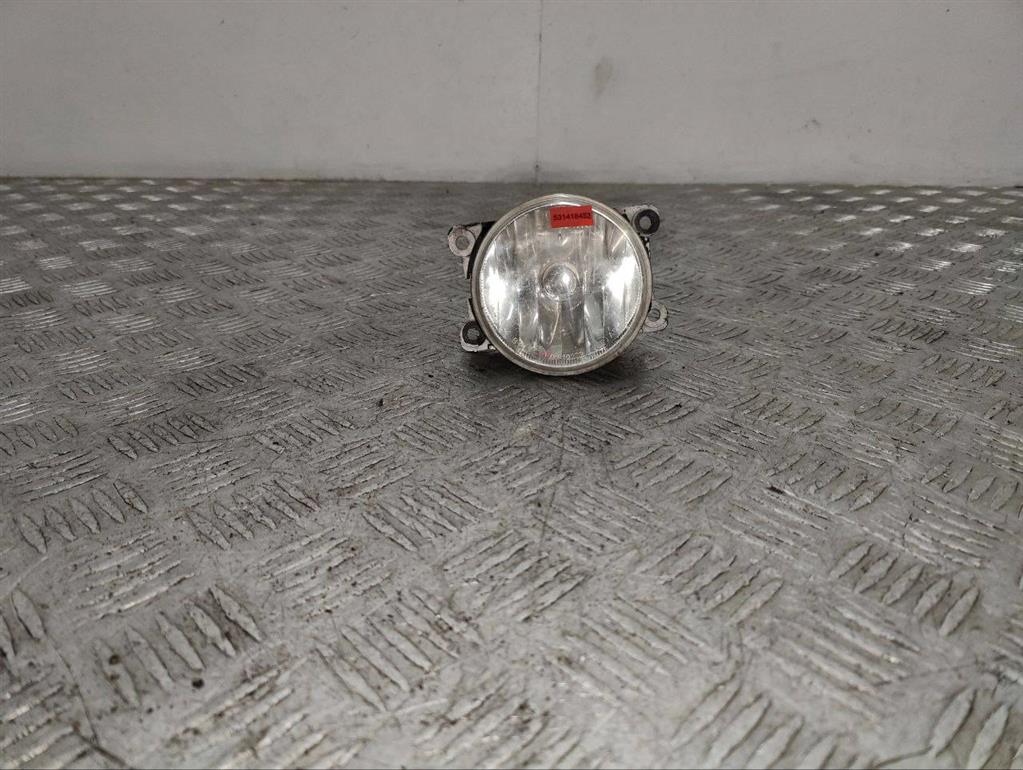 Фара противотуманная правая