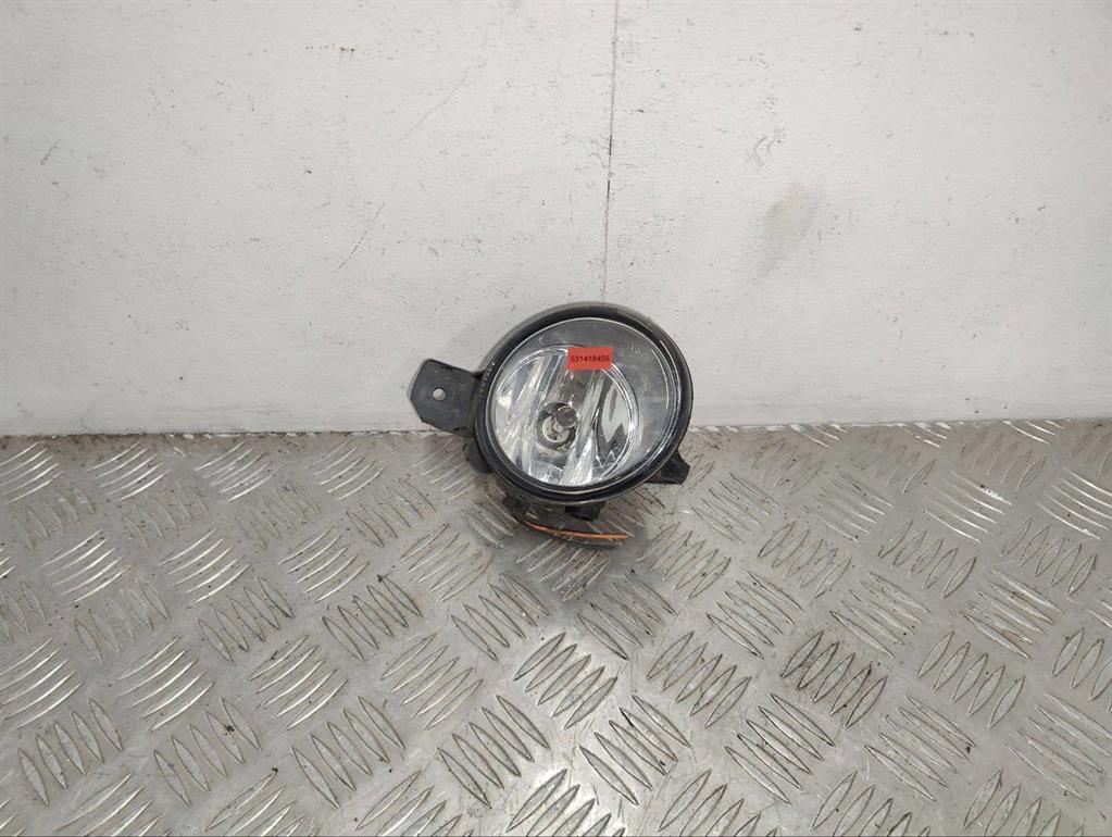 Фара противотуманная правая